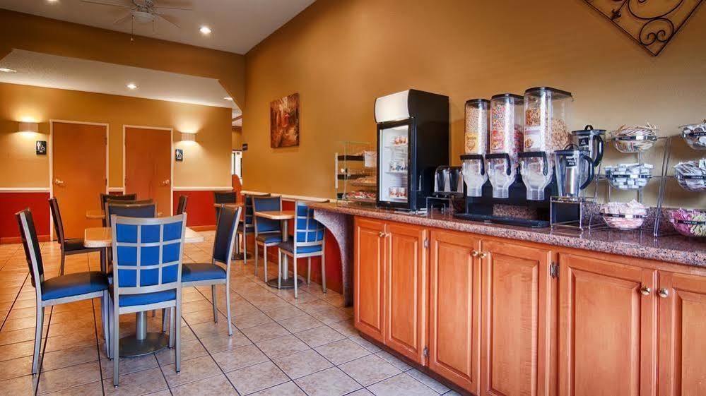 אטלנטיק ביץ' Best Western Mayport Inn And Suites מראה חיצוני תמונה