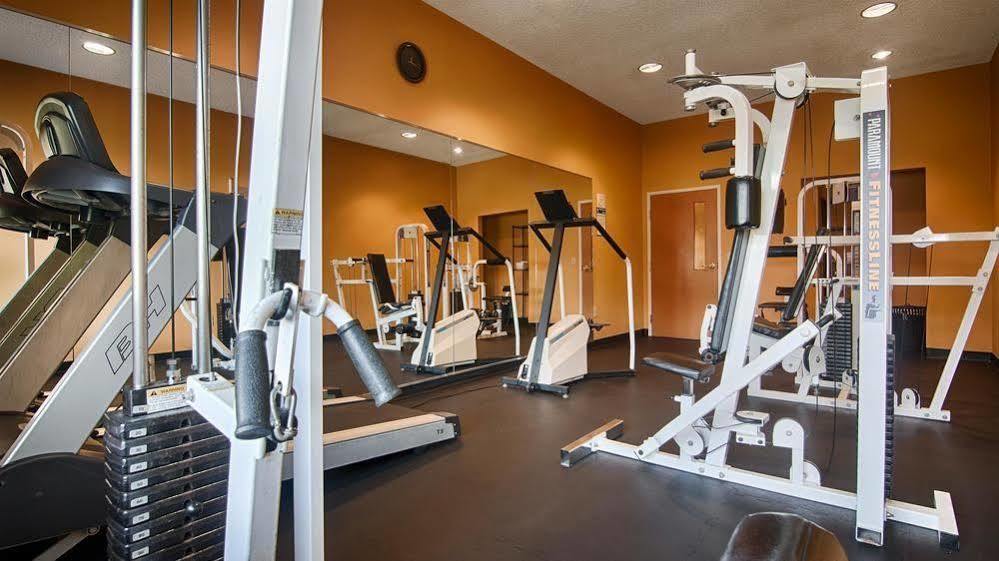 אטלנטיק ביץ' Best Western Mayport Inn And Suites מראה חיצוני תמונה