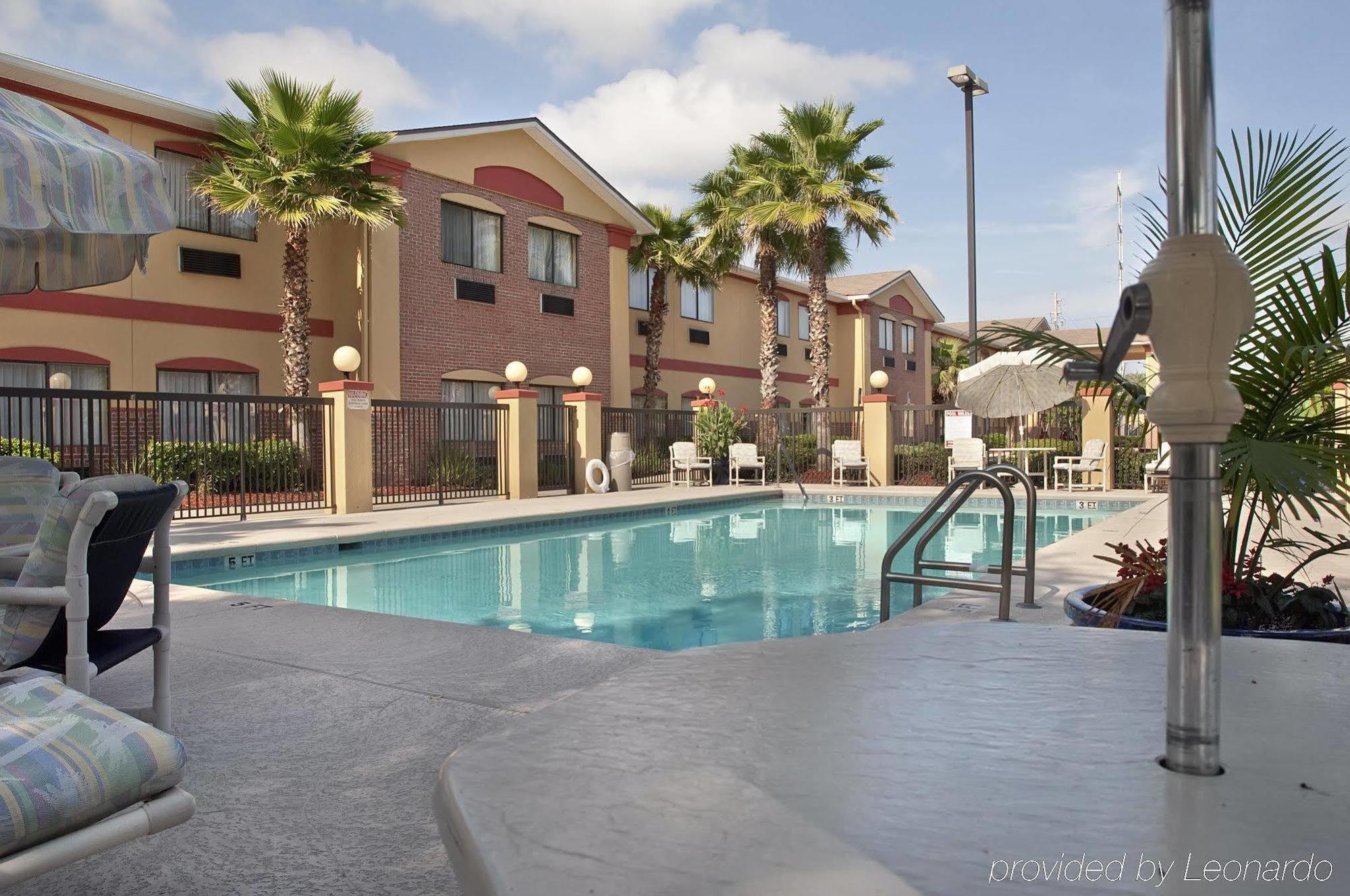 אטלנטיק ביץ' Best Western Mayport Inn And Suites מראה חיצוני תמונה
